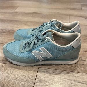 New Balance Teal Blue Athletic Shoes